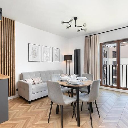 Port Praski Stylish Apartment Near Old Town 바르샤바 외부 사진