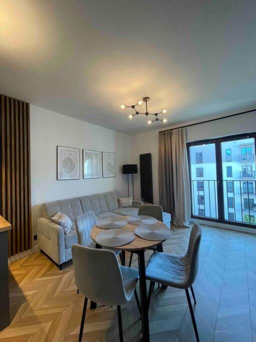 Port Praski Stylish Apartment Near Old Town 바르샤바 외부 사진