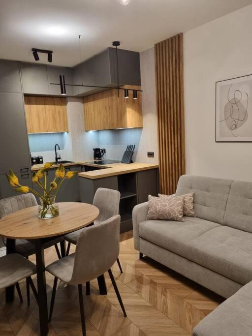 Port Praski Stylish Apartment Near Old Town 바르샤바 외부 사진